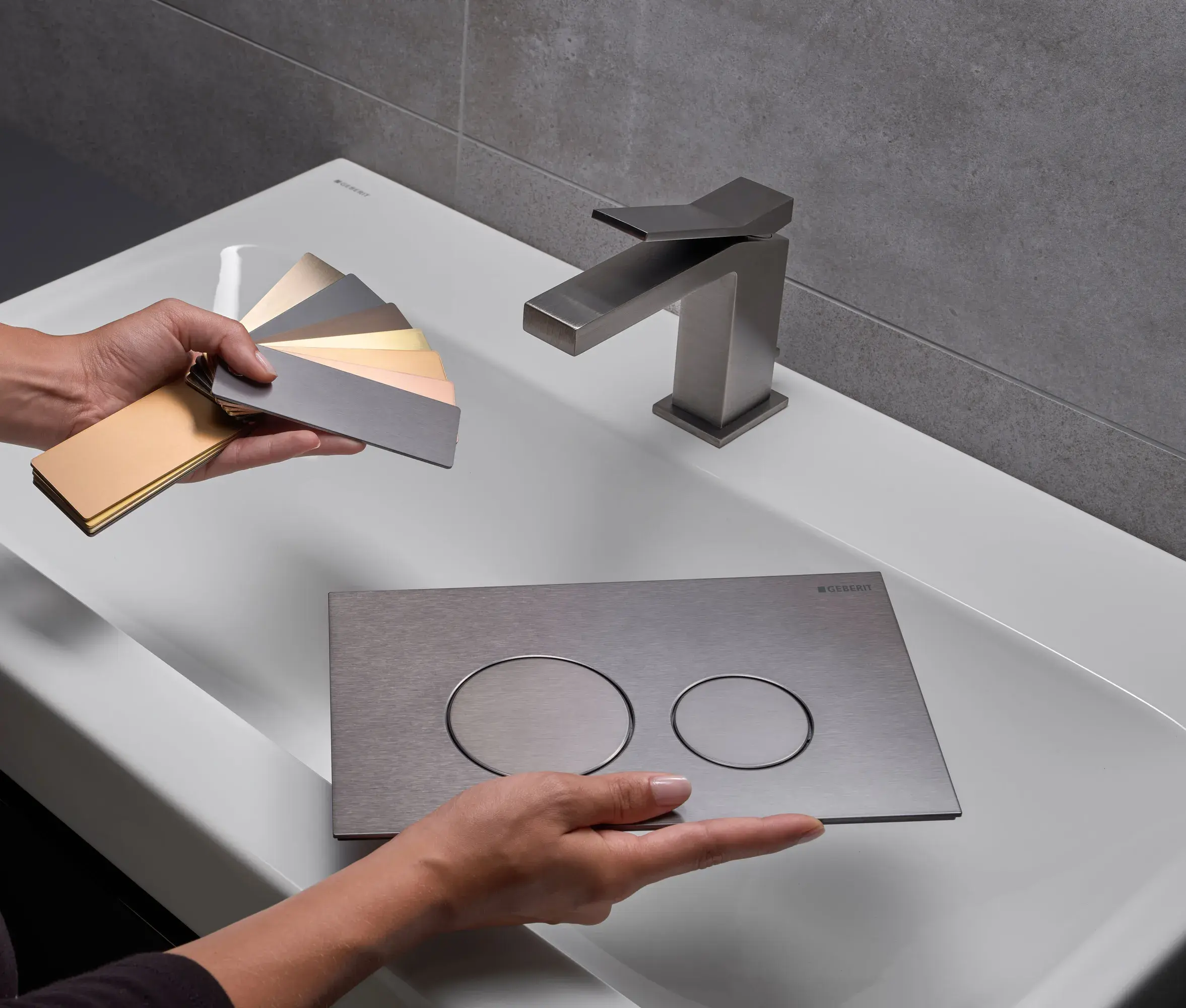 Sélection de finitions et solutions de salle de bains présentées par EDIFIS