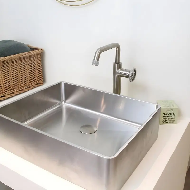 Nofer Stainless steel sanitaryware